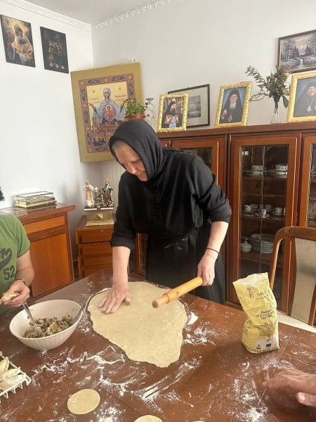 2025.10.25_vita_monastica_carbone-02