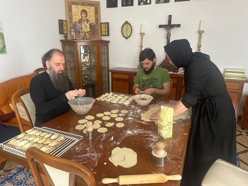 2025.10.25_vita_monastica_carbone-07