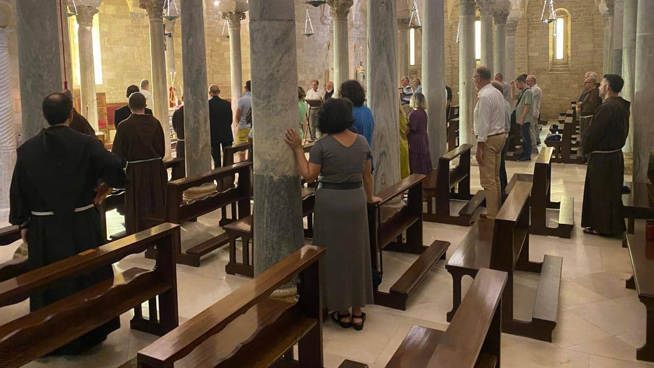 Divina Liturgia nella cripta di San Nicola il Pellegrino a Trani