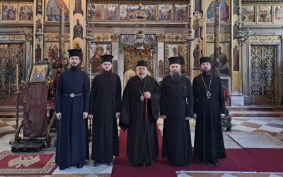 La fraternità del Monastero Ortodosso di Carbone in visita al Metropolita
